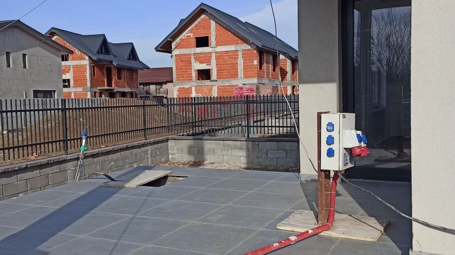 vila gata in duplex/5cam+2bai+150mp curte libera/comBerceni -Ilfov - Poză 4