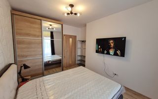 Lux la 5 minute de Iulius Town - Poză 17