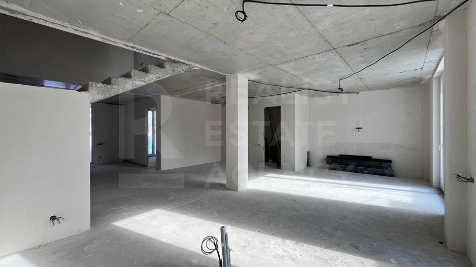 Vânzare, Hi-Tech, 2 nivele, 4  camere, strada Nucarilor,Cricova - Poză 17