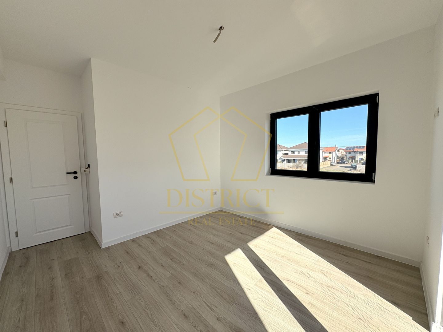 Duplex modern cu 4 camere si 3 bai | Mosnita Noua | VALERY - Poză 8