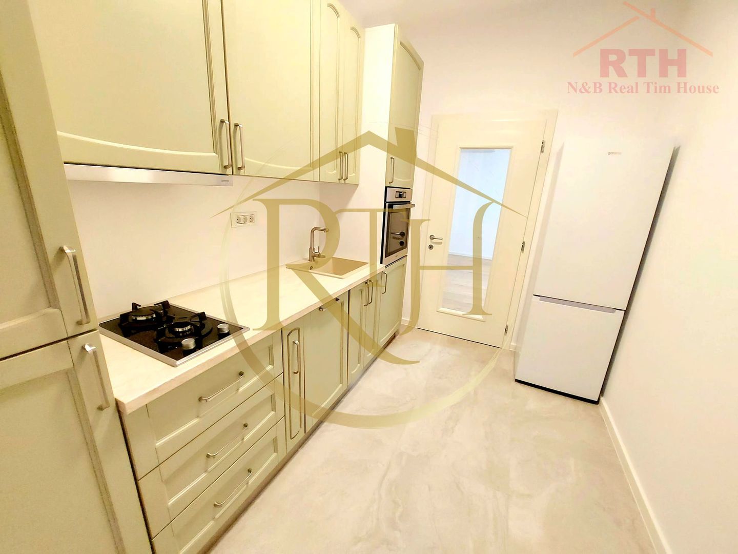 Oferim spre inchiriere, apartament cu 2 camere, Parcare privata - Poză 11