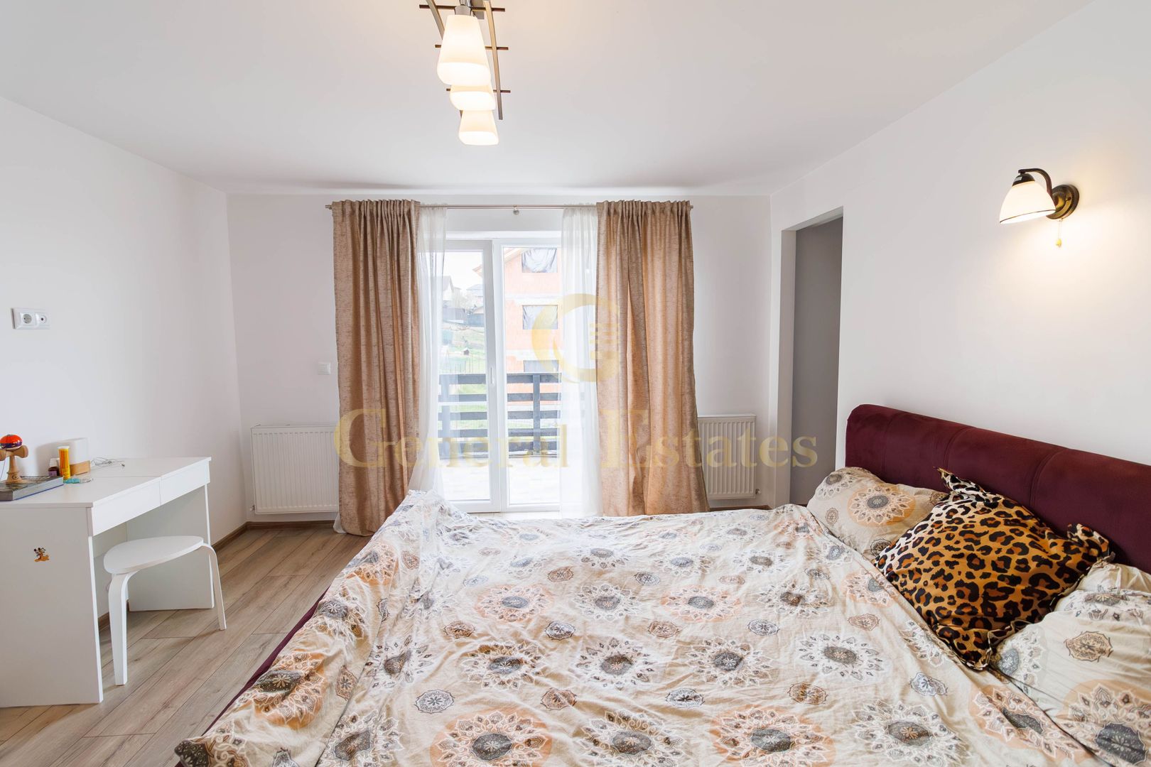 Casă de vânzare în Bod (lângă Brașov) – complet mobilată - Poză 16