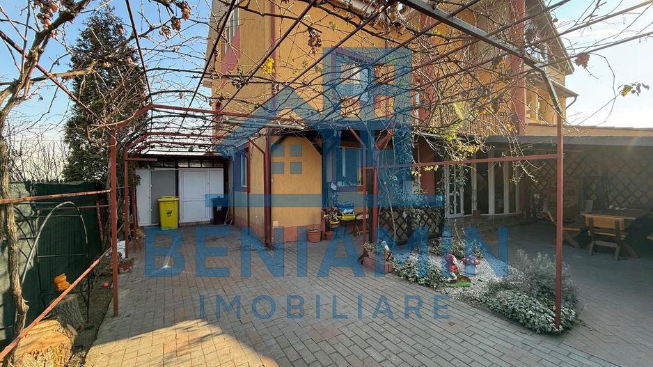 Casa P+1-cu 3 dormitoare-2 bai-Living-Bucatarie-Bariera Valcii - Poză 2