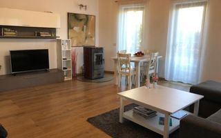 Casă cochetă cu teren generos și panoramă Chinteni - Poză 18