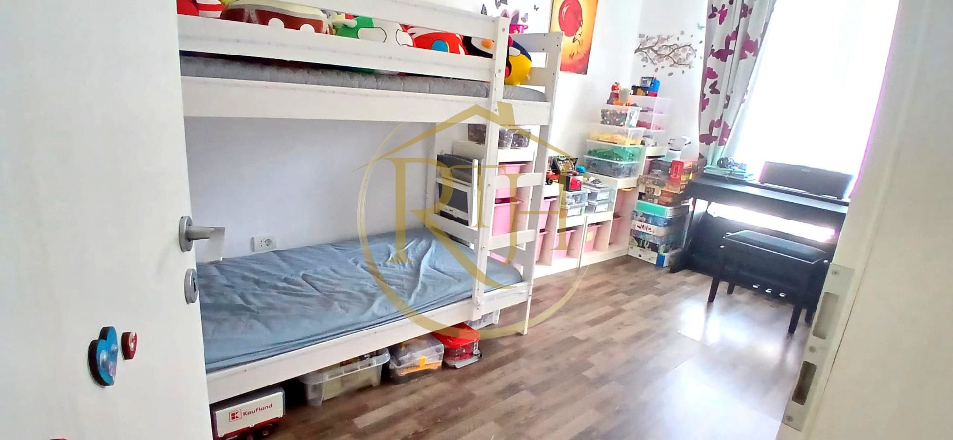 Oferim spre vânzare un apartament deosebit cu 3 camere, în zona Buziașului! - Poză 6