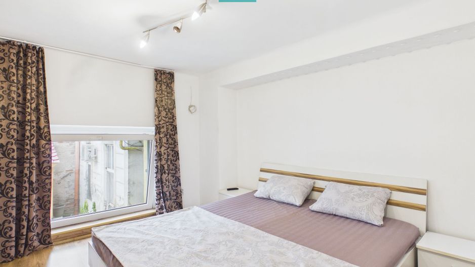 Apartament două camere Bulevardul Revoluției - Poză 3