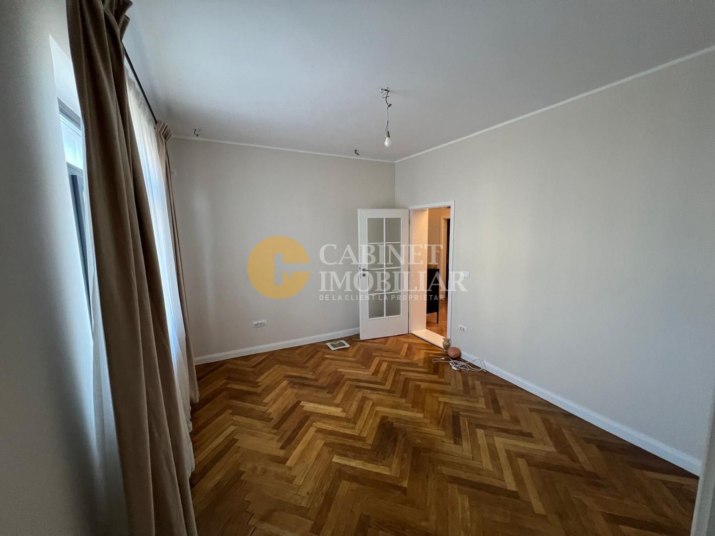 Sararie - 3 camere - Intabulat - Poză 10