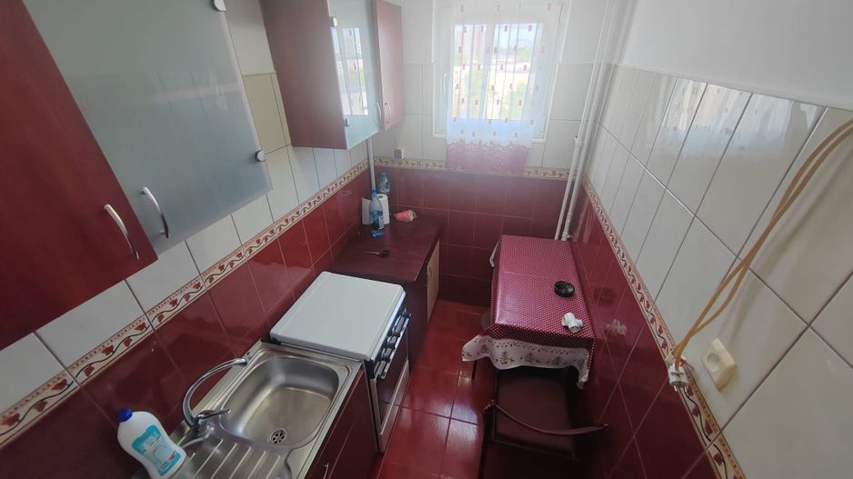 Metrou 1 Decembrie , PARCARE - Poză 9