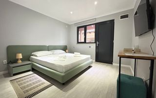 Pensiune Casa Eva Statiunea 2 Mai - 12 camere - teren 600 mp - Poză 10