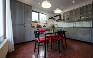 Vilă modernă  cu curte generoasă în Iancu Nicolae - Poză 9