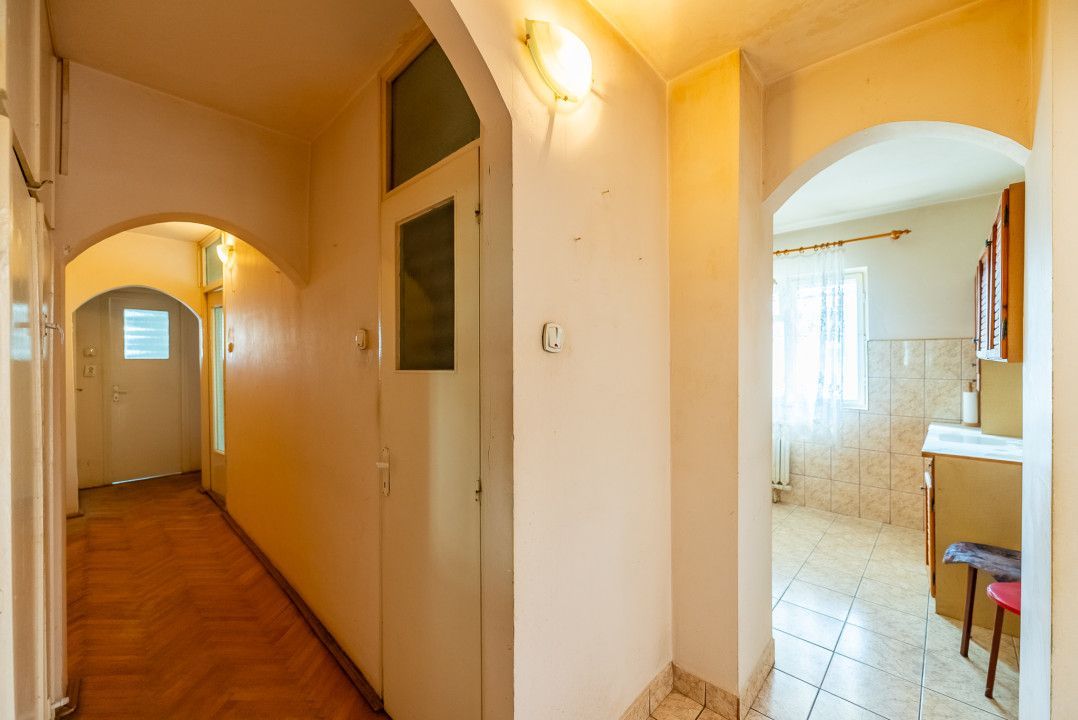 Apartament 3 camere, Micalaca zona 300, decomandat - Poză 18