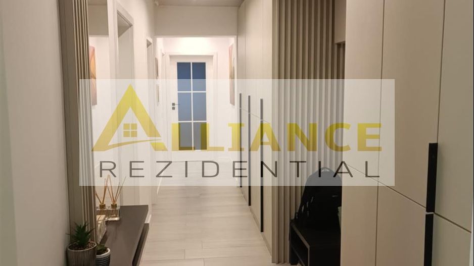 {108 MP} Apartament 3 camere - decomandat | Mobilat + Parcare - Poză 1