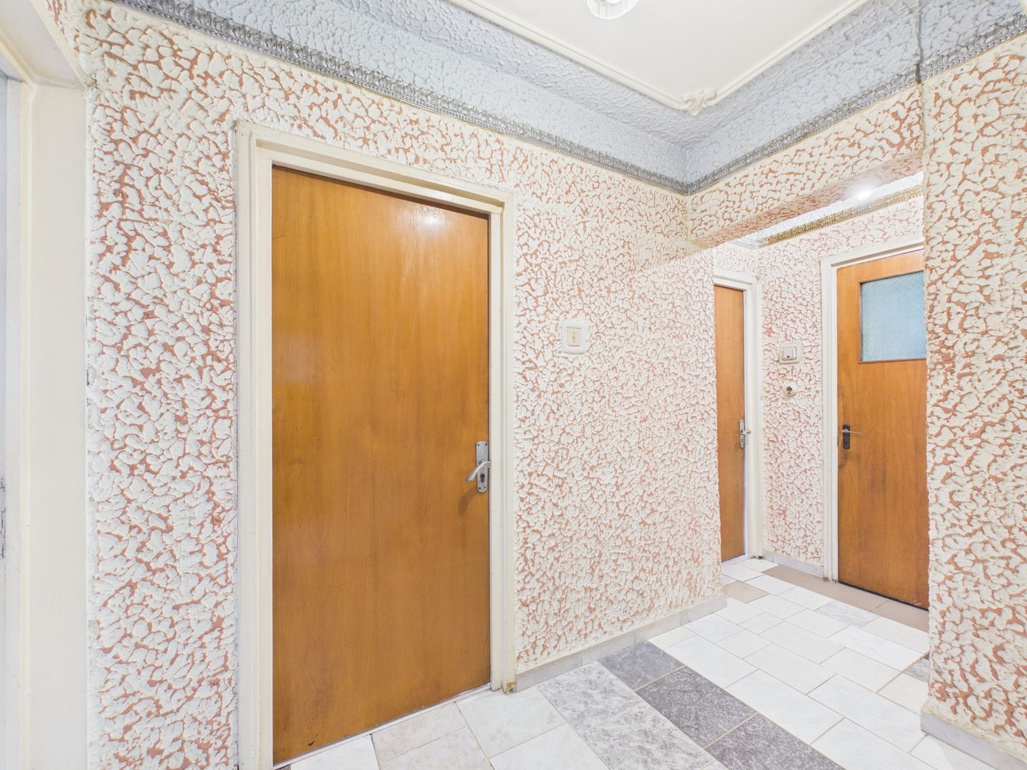 Apartament cu 3 camere de vânzare în zona Giurgiului - Poză 7