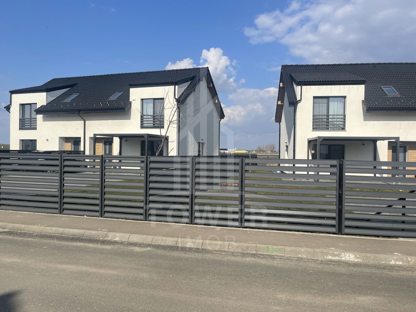 Casă Tip Duplex INDEPENDENTĂ ENERGETIC - Cartier NOU - Poză 8