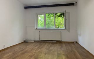 Micro 3, etajul 1! Vanzare apartament cu 3 camere, decomandat - Poză 1