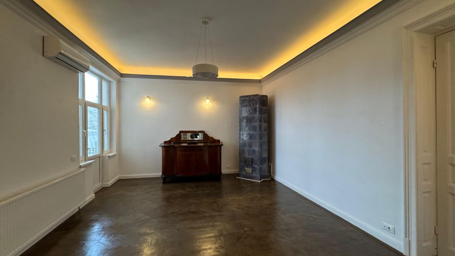 Etaj intreg, 5 camere in VILA INTERBELICA 180 mp, renovat - Poză 4