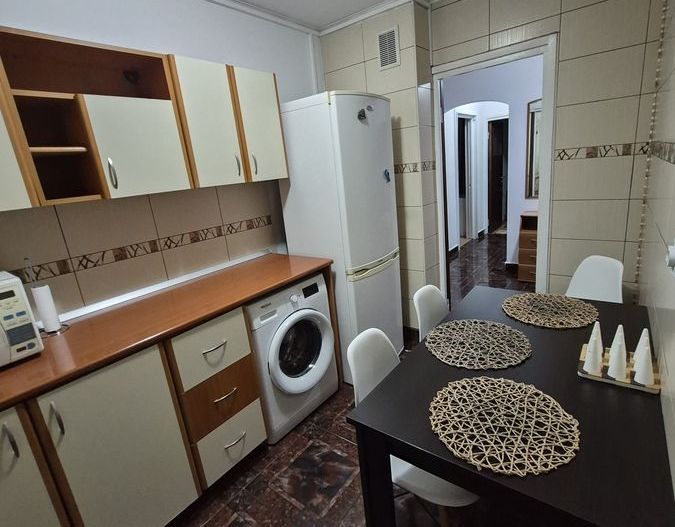 De inchiriat ap 3 camere+parcare, reabilitat, Rahova - Poză 8