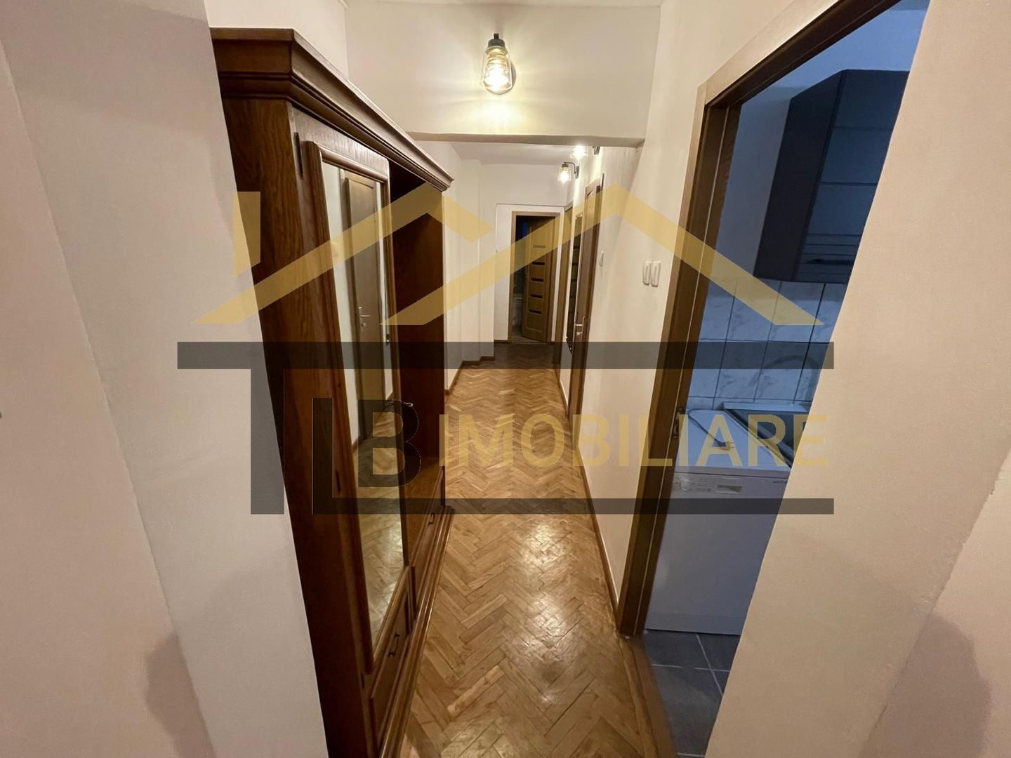 Apartament cu 4 camere, 85mp, Zona Fortuna - Poză 12