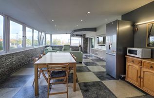 Gara – Port | 4 camere, 120 mp, 2 băi, living panoramic | termen lung