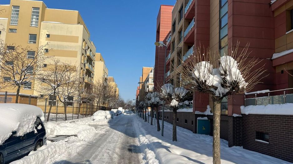 Apartament OTOPENI Central 3 camere LUX, parcare SUBTERANA - Poză 8