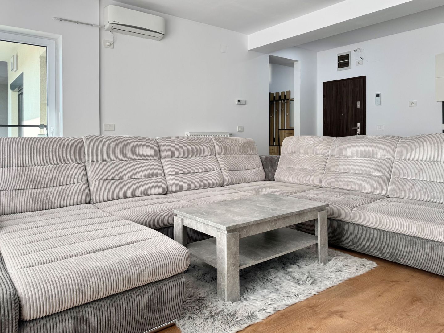 Apartament modern, lift și parcare – zona Calea Lipovei - Poză 3