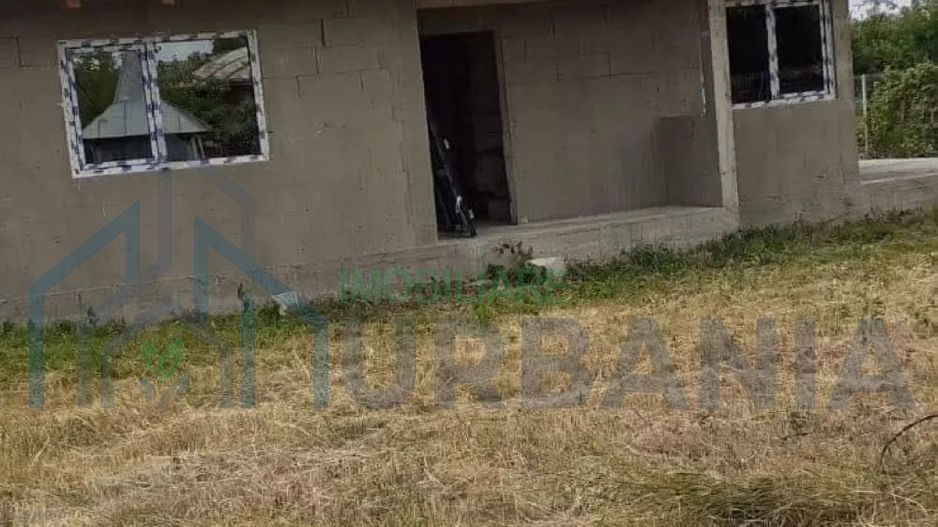 vand sau schimb casa la rosu cu apartamen in Iasi - Poză 6