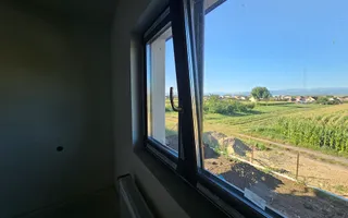 Casa noua 4 dormitoare, spatiu bun pentru familie - Poză 19