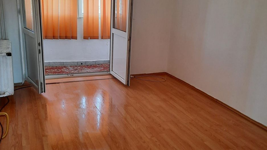 De vanzare apartament 2 camere- zona Lujerului - Poză 9