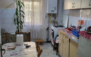 Apartament 4 camere, zona Kaufland - Poză 2