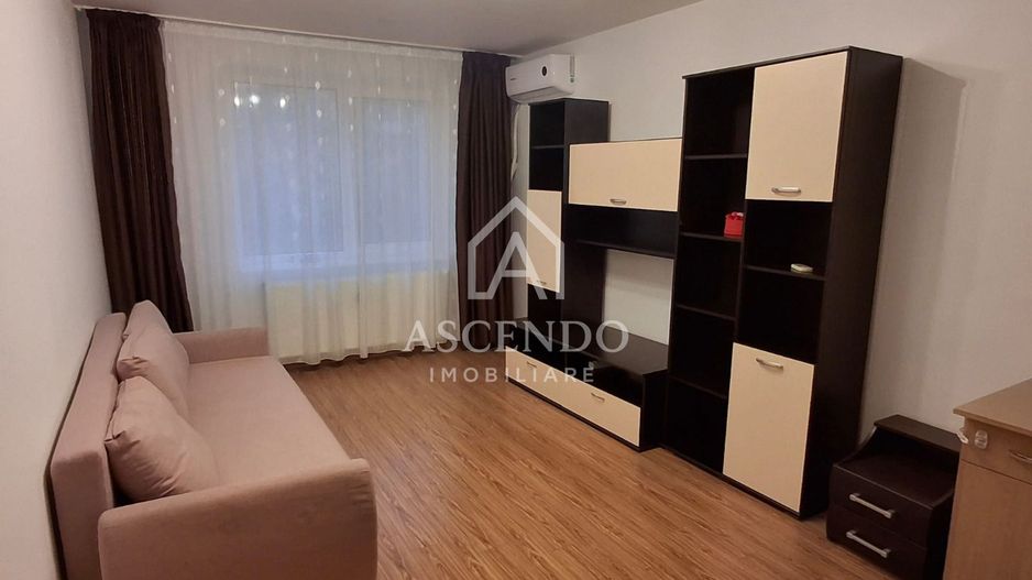 3 camere decomandat Militari Uverturii, etaj 1, loc parcare - Poză 1