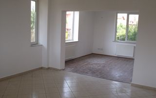 VILA INDIVIDUALA CU 6 CAMERE IN ZONA PIPERA - Poză 2