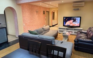 Apartament 3 camere in Vila . 125 mp - Poză 1