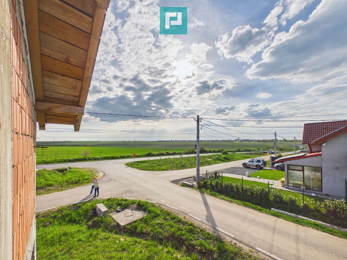 Casă la roșu cu  6 camere,  teren 500 mp în Aluniș - Poză 16