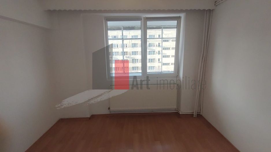 Vânzare apartament decomandat 3 camere cu centrală - Str. Baciului - Poză 23