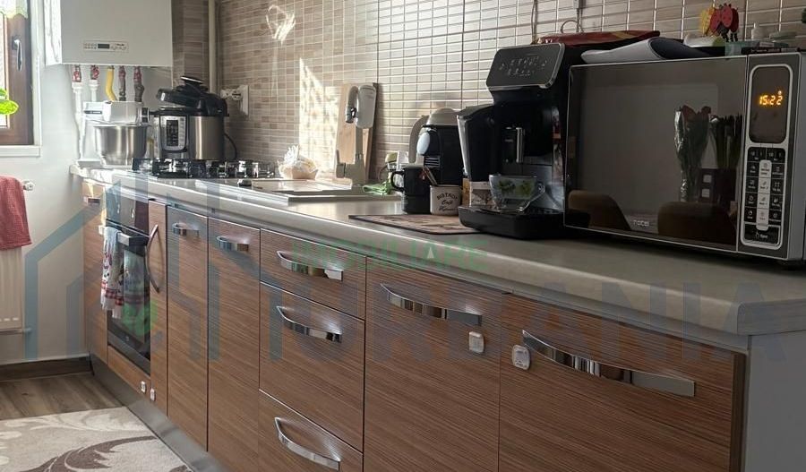 Apartament 2 camere decomandat cu mansarda locuibila, zona Hlincea, bloc 2017 - Poză 5