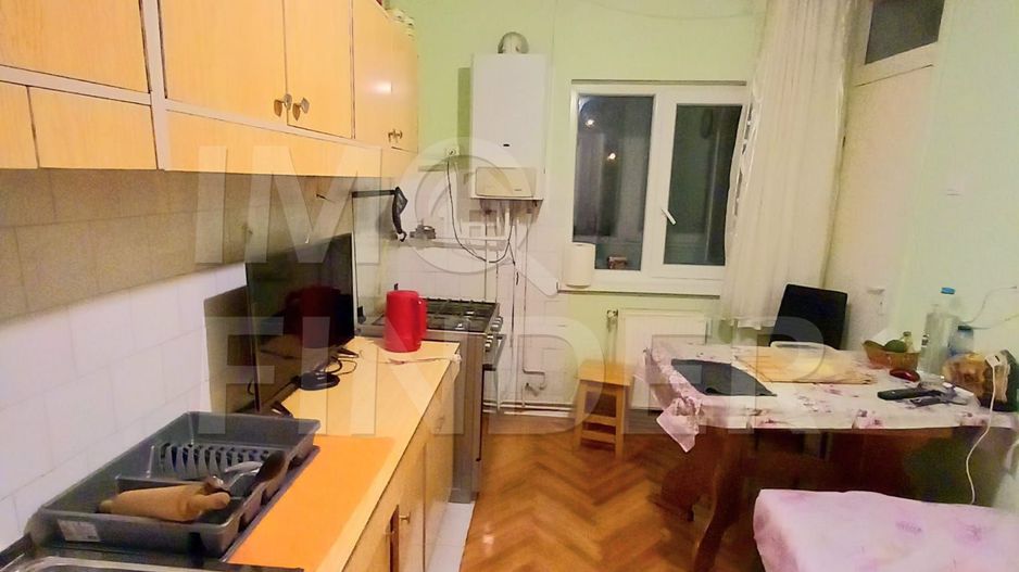 2 Camere etaj intermediar Pasteur Zorilor UMF cu Garaj de beton - Poză 4