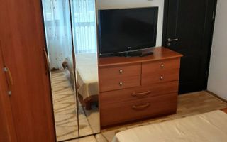 Închiriez apartament 2 camere, Decebal, mobilat, loc de parcare - Poză 4
