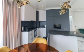 Oportunitate investitie! Vanzare casa cu 3 apartamente in Europa! - Poză 10