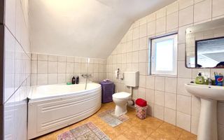 Casa individuala 5 camere - pozitie excelenta - Sanmihaiu Roman - Poză 15