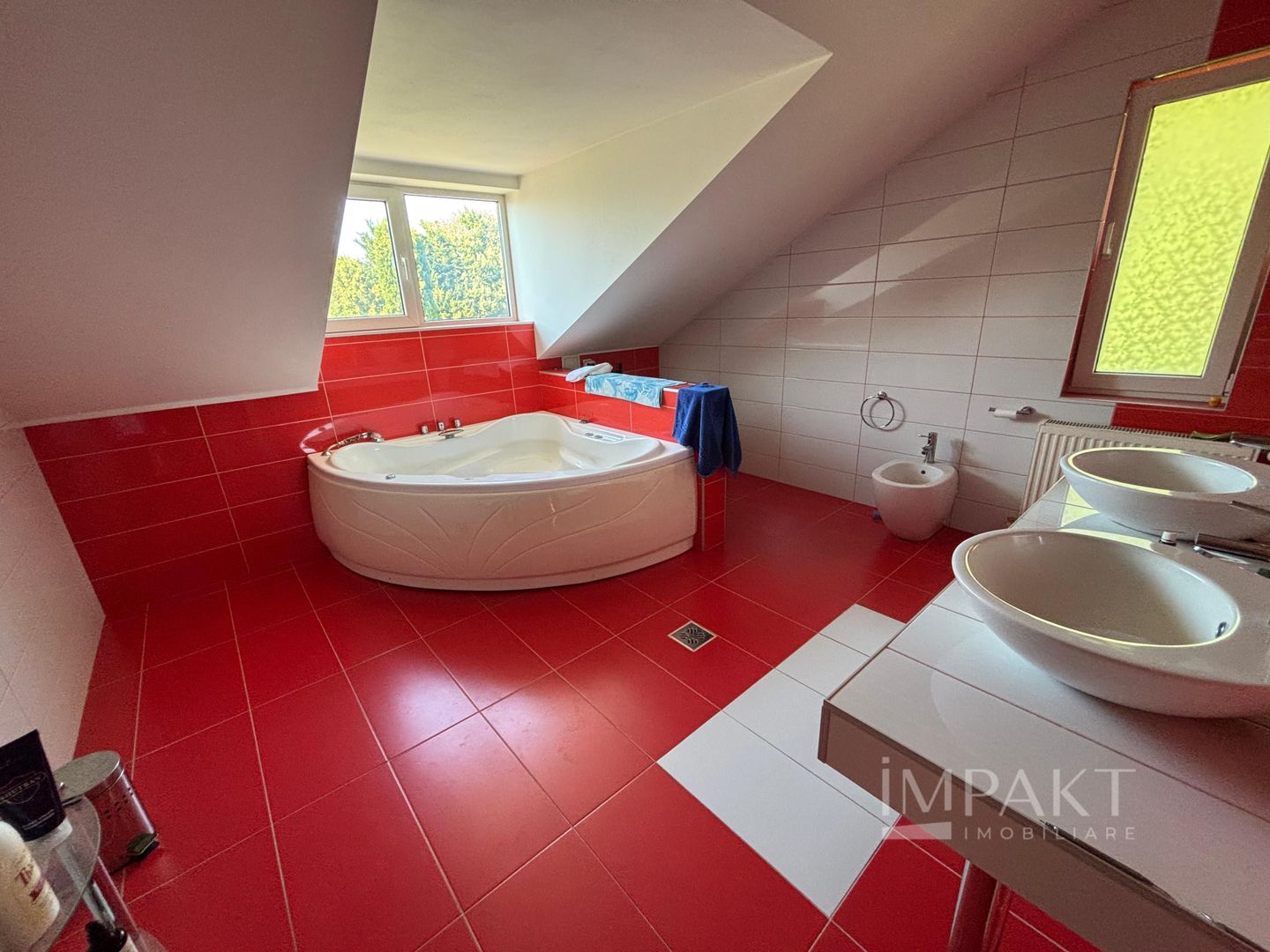 De închiriat casa Făget -teren 2400mp - Poză 11