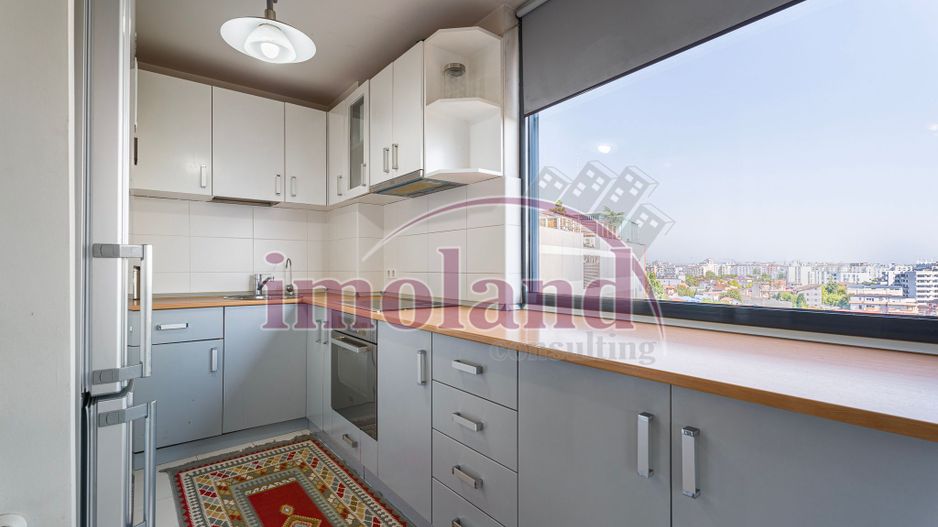 Vanzare - Apartament 3 camere- ULTRACENTRAL - Complex Delea Veche 24 - Poză 2