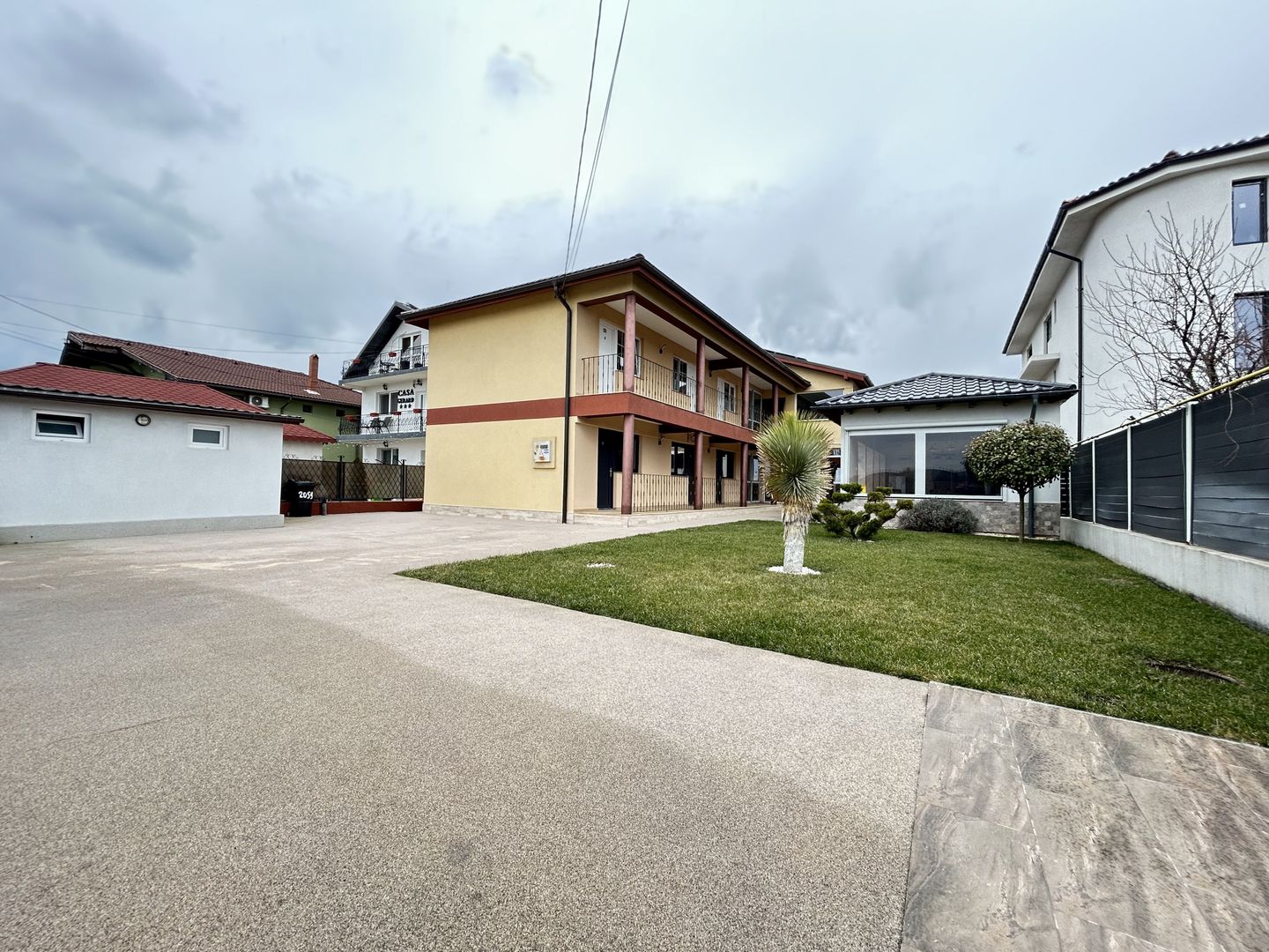 Pensiune Casa Eva Statiunea 2 Mai - 12 camere - teren 600 mp - Poză 1