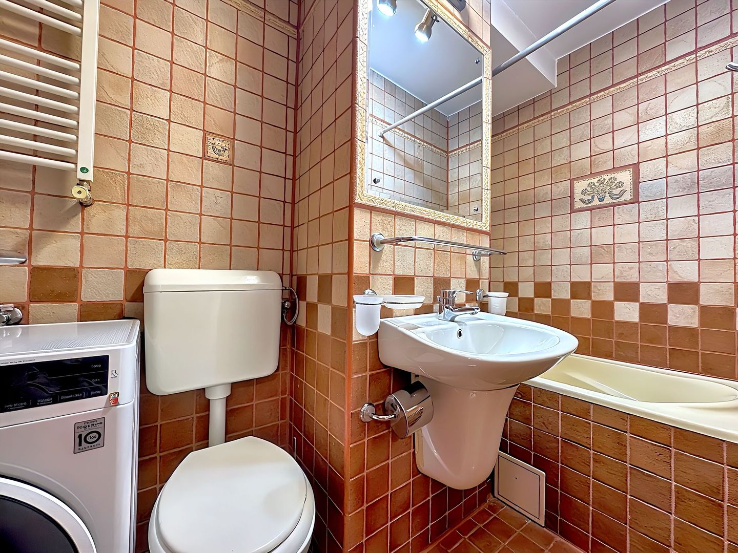 Decebal | 3 camere 97 mp utili | Centrală proprie | Etaj 2/8 - Poză 12