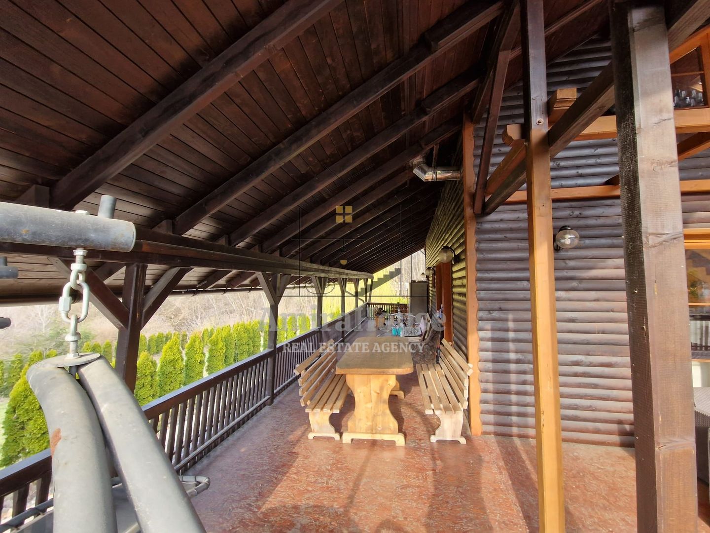 Casa din lemn D+P+M de 400 mp utili si teren 3.000 mp zona Faget - Poză 30