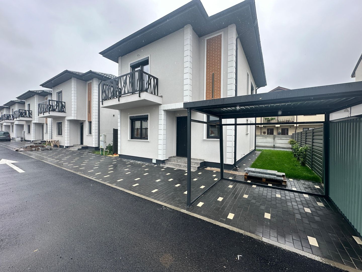 CASA INDIVIDUALA SMART - SAFIRULUI, TOATE UTILITATILE, COMISION 0% - Poză 1