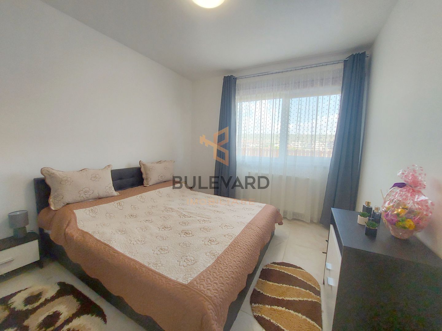 Apartament cu 3 camere,  zona Porii! - Poză 7