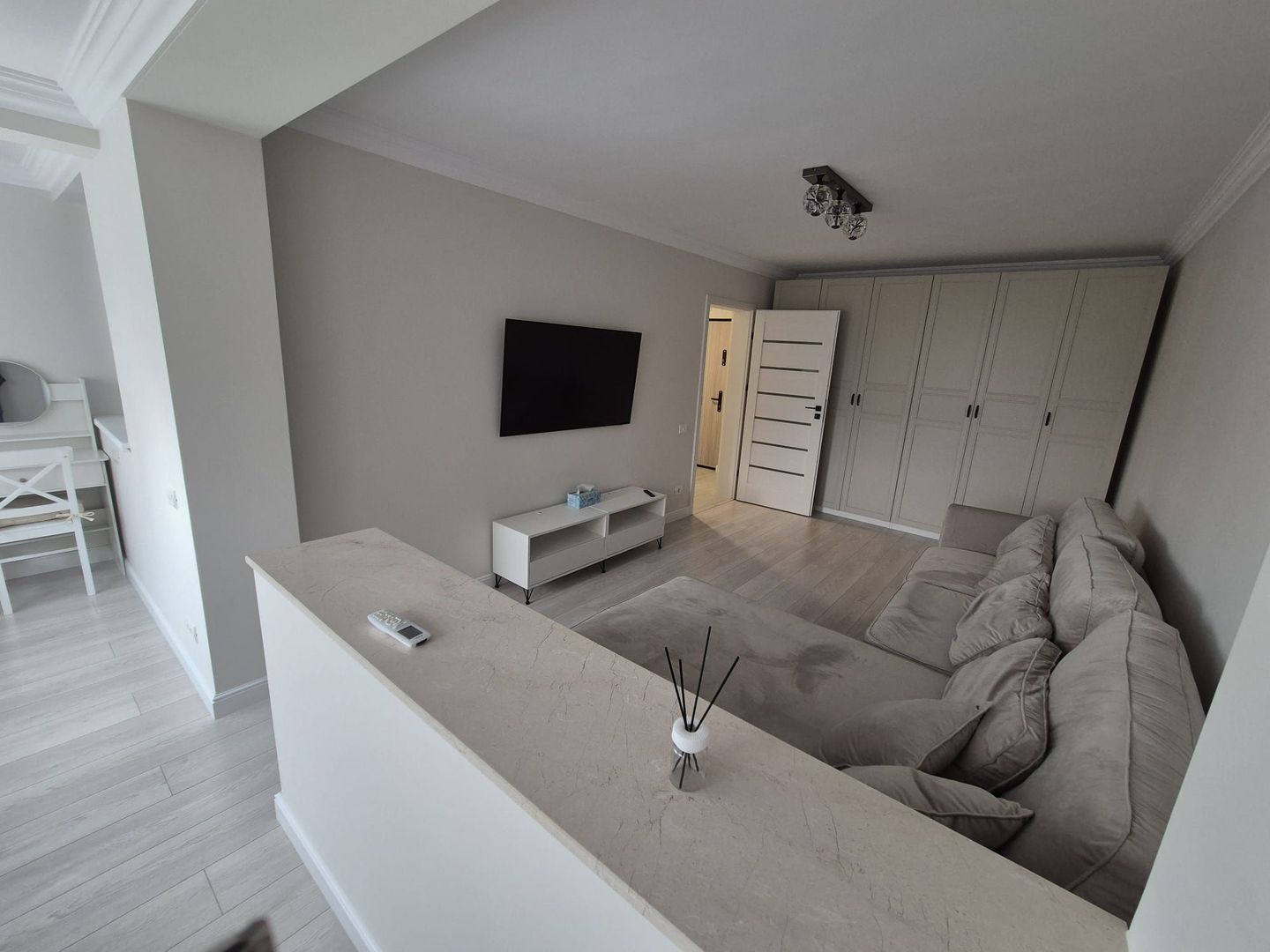 Apartamnent decomandat cu 3 camere, Sector 6 - Poză 4