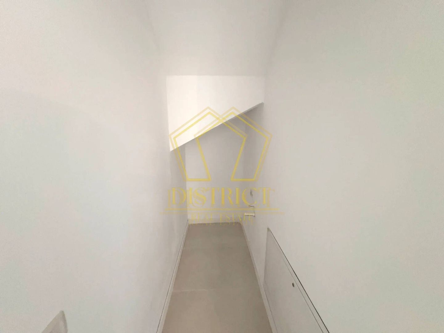 Duplex spațios cu 4 camere si debara |  Mosnita Noua | Sala de Sport - Poză 10