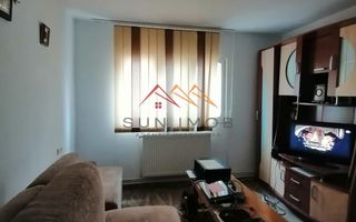 Apartament in vila, 3 camere, centrala termica, liber - Poză 2