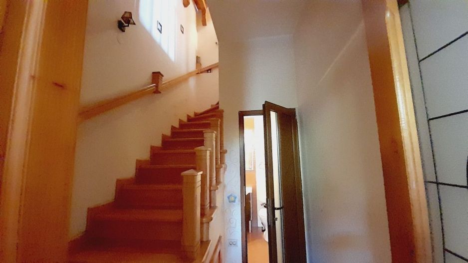 Casa 5 camere, D+P+M, ultracentral, zona deosebita, Campina, Prahova - Poză 13